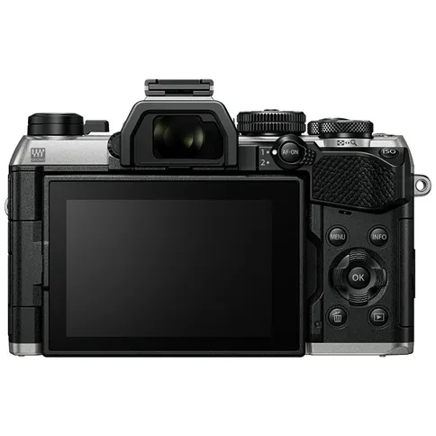 OM System OM-5 Mark II (Silver) + M.Zuiko Digital ED 14–150 mm f/4–5.6 II - Imagen 4