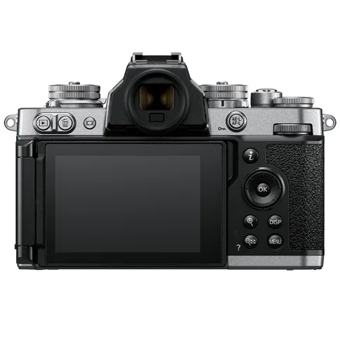 Nikon Z fc Silver/Black + NIKKOR Z DX 18–140 mm f/3,5–6,3 VR - Imagen 4